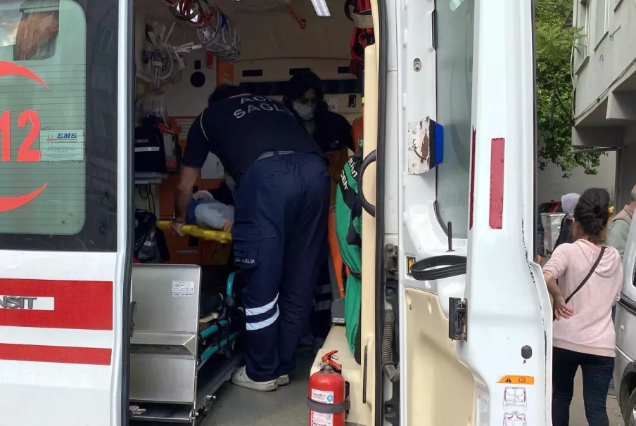 Çorlu'da Bebek Penceden Düştü